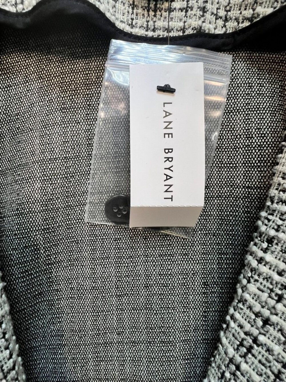Lane Bryant Women's Tweed One Button Blazer Jacket Fringe Trim Sz 22 Black White - Picture 4 of 11